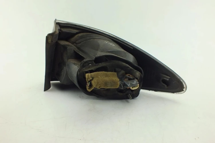 LAMPA LEWY TYŁ MAZDA 6 I (2002-2008) 2.0 D