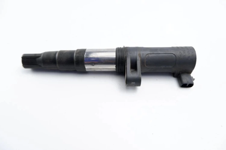 CEWKA ZAPŁONOWA RENAULT MEGANE III (2008-2013) 1.6 16V 8200765882