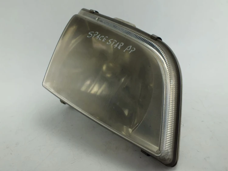 LAMPA PRAWY PRZÓD MITSUBISHI SPACESTAR