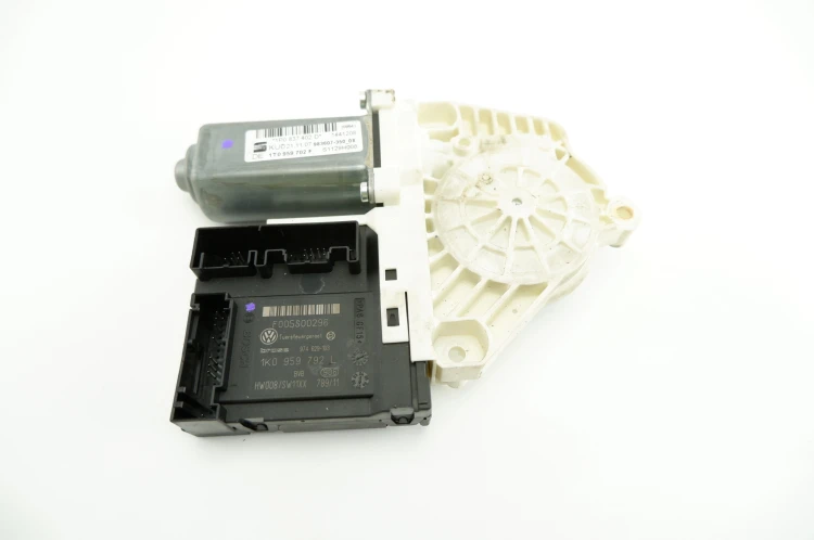 MODUŁ SILNICZEK SZYB PRAWY PRZÓD SEAT LEON II (2005-2012) 1K0959792L