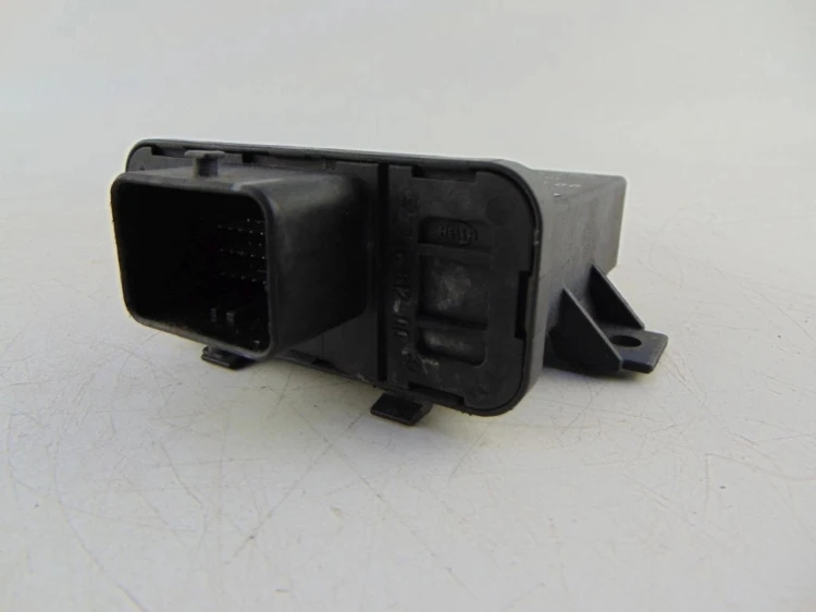 STEROWNIK ŚWIATEŁ CITROEN C4 PICASSO (2006-2013) 9682408680