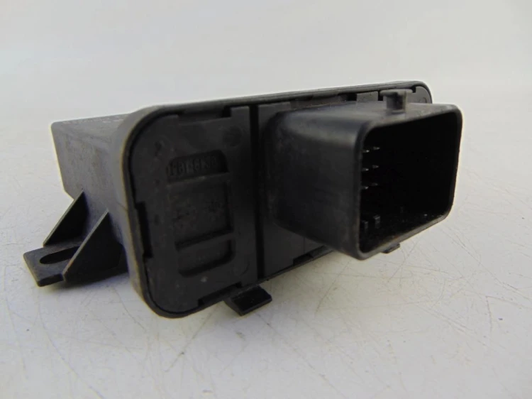 STEROWNIK ŚWIATEŁ CITROEN C4 PICASSO (2006-2013) 9682408680