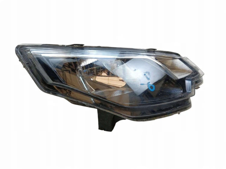 LAMPA PRAWY PRZÓD AIXAM CROSSOVER (2015-) 0.5 8KM 8AY004