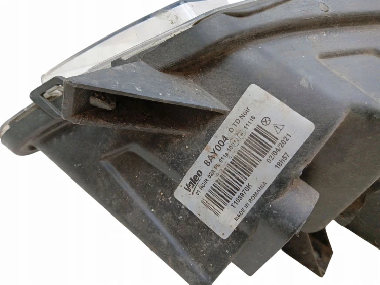 LAMPA PRAWY PRZÓD AIXAM CROSSOVER (2015-) 0.5 8KM 8AY004