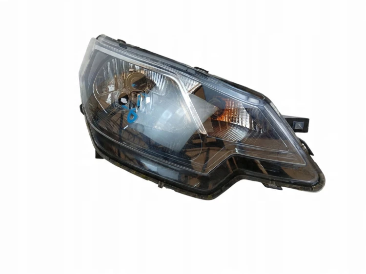 LAMPA PRAWY PRZÓD AIXAM CROSSOVER (2015-) 0.5 8KM 8AY004