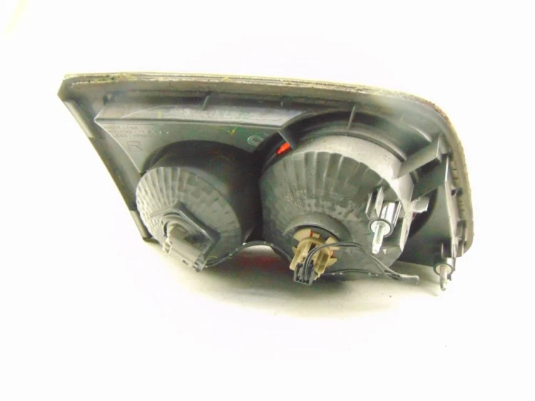 LAMPA LEWY TYŁ W KLAPE MAZDA 6 I (2002-2008)