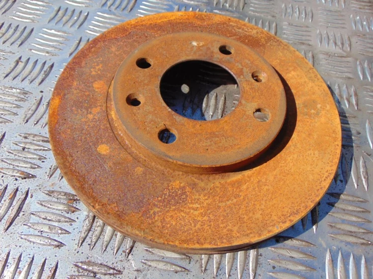TARCZE HAMULCOWE PRZÓD PEUGEOT 206 (1998-2002) 1.4 HDI