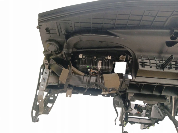 DESKA ROZDZIELCZA PEUGEOT 5008 I (2009-2013) 1.6 VTI 120KM