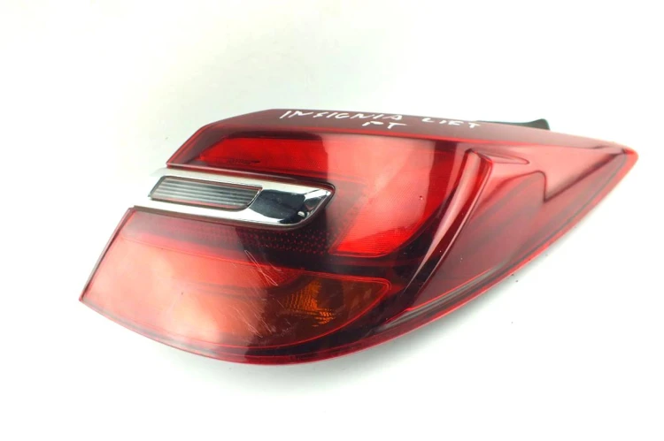 LAMPA PRAWY TYŁ OPEL INSIGNIA LIFT (2013-2015) 2.0 CDTI 140KM