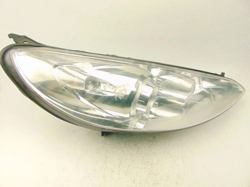 LAMPA PRAWY PRZÓD PEUGEOT 407 (2004-2008) 2.7 HDI