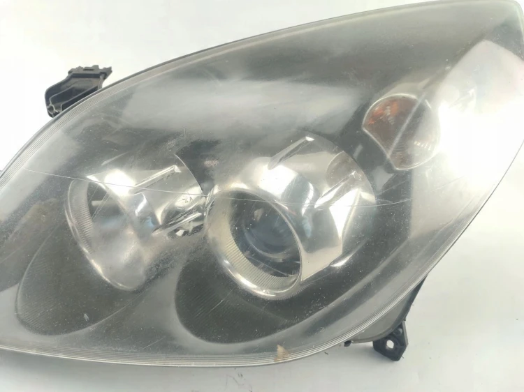 LAMPA LEWY PRZÓD OPEL VECTRA C LIFT (2005-2008) 1.8 16V 122KM 93179920