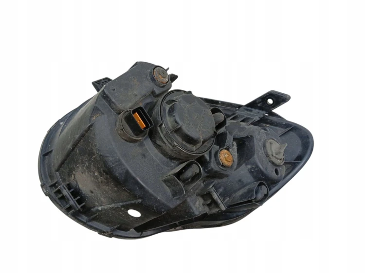LAMPA PRAWY PRZÓD KIA PICANTO I LIFT (2007-2011) 1.1 CRDI 75KM 92102-07XXX