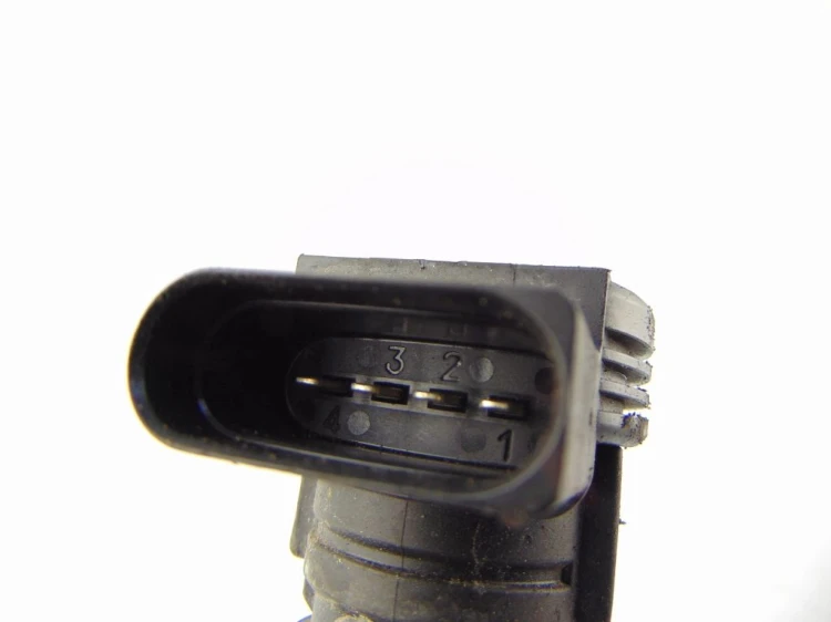 CEWKA ZAPŁONOWA SEAT LEON II (2005-2012) 1.8 TSI 07K905715D