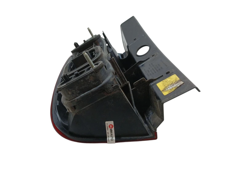 LAMPA PRAWY TYŁ DACIA DUSTER I (2010-2013) 1.6 16V 105KM 265500033R