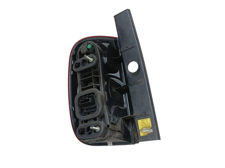 LAMPA PRAWY TYŁ DACIA DUSTER I (2010-2013) 1.6 16V 105KM 265500033R