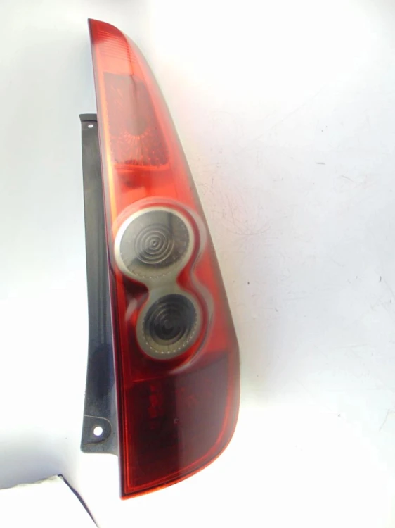 LAMPA PRAWY TYŁ FORD FIESTA MK5 LIFT 1.4 TDCI