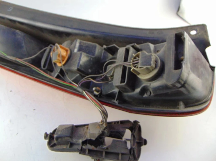 LAMPA PRAWY TYŁ FORD FIESTA MK5 LIFT 1.4 TDCI