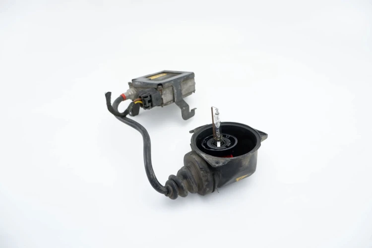 PRZETWORNICA XENON OPEL OMEGA B (1994-1999) 2.2 16V