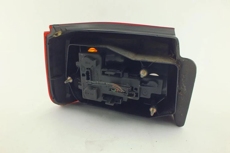 LAMPA PRAWY TYŁ SEAT IBIZA II LIFT 1.9 TDI 6K6945258C