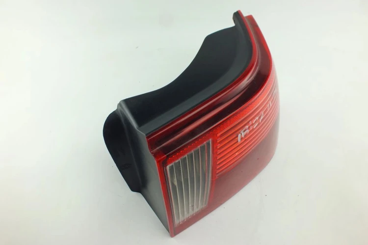 LAMPA PRAWY TYŁ SEAT IBIZA II LIFT 1.9 TDI 6K6945258C