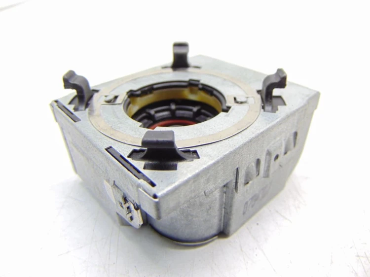 STARTER CEWKA XENON BMW E61 3.0D 217KM 5DD008319-50