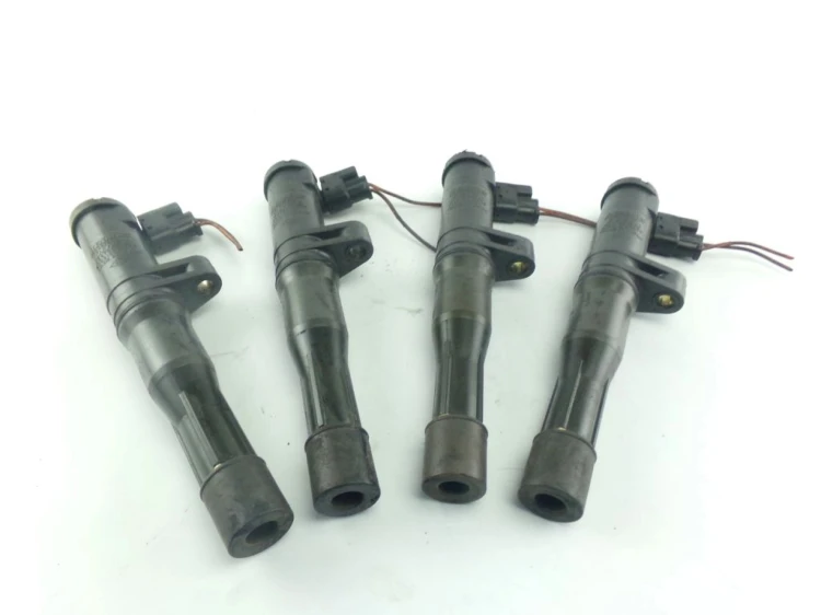 CEWKA ZAPŁONOWA RENAULT LAGUNA II (2001-2005) 1.8 16V 7700875000