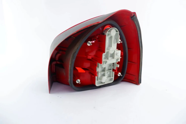 LAMPA LEWY TYŁ AUDI A3 8L (1996-2000) 1.6