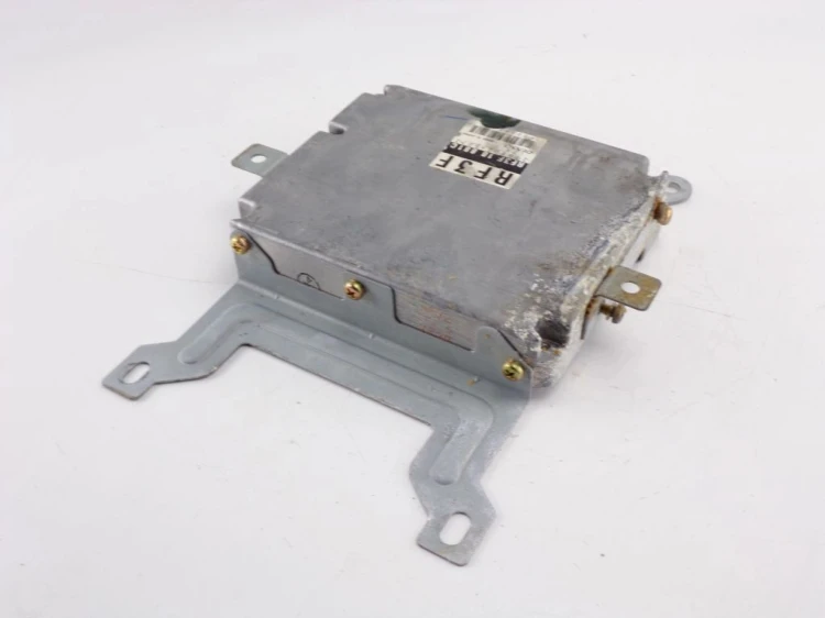 KOMPUTER STEROWNIK SILNIKA MAZDA 323F 275800-5072, RF3F18881C