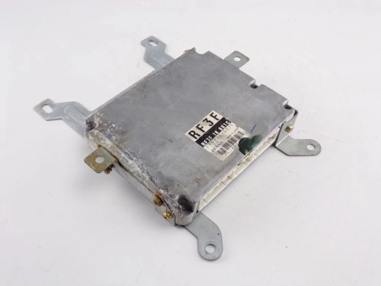 KOMPUTER STEROWNIK SILNIKA MAZDA 323F 275800-5072, RF3F18881C