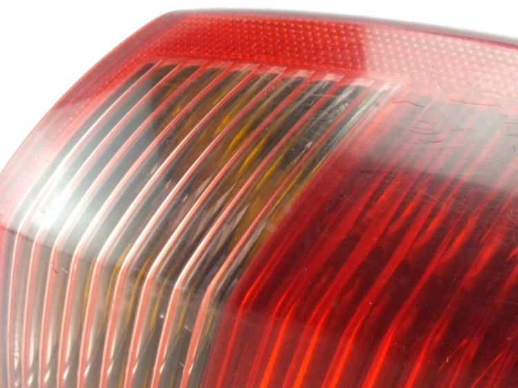 LAMPA PRAWY TYŁ ALFA ROMEO 147 1.6 16V