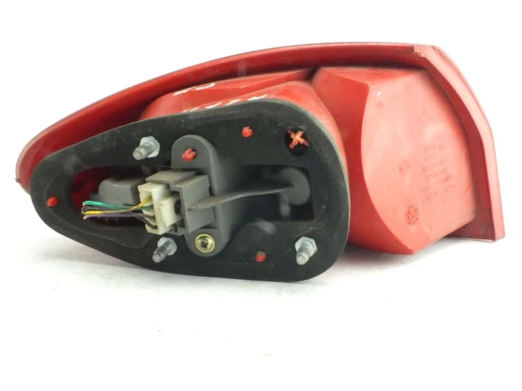 LAMPA PRAWY TYŁ ALFA ROMEO 147 1.6 16V