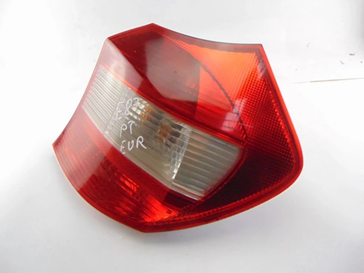 LAMPA PRAWY TYŁ BMW E87 2.0 BEN