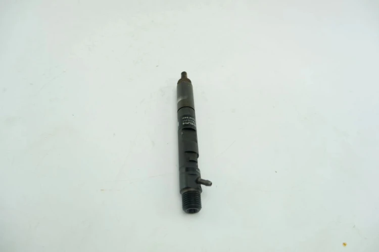WTRYSKIWACZ RENAULT MEGANE II (2002-2005) 1.5 DCI 8200421897