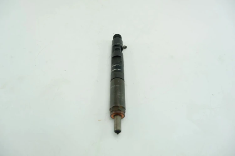 WTRYSKIWACZ RENAULT MEGANE II (2002-2005) 1.5 DCI 8200421897