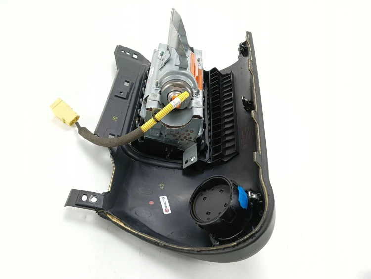 PODUSZKA PASAŻERA ZAŚLEPKA NISSAN NOTE E11 (2006-2008) 1.4 16V 88KM 682109U