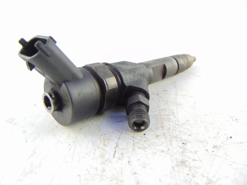 WTRYSKIWACZ RENAULT LAGUNA II LIFT (2005-2007) 1.9 DCI 8200389369