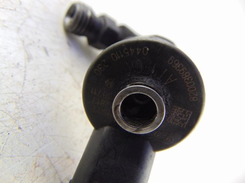 WTRYSKIWACZ RENAULT LAGUNA II LIFT (2005-2007) 1.9 DCI 8200389369