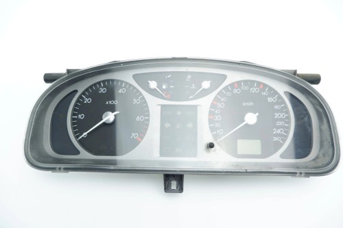 LICZNIK RENAULT LAGUNA II (2001-2005) 2.0 IDE 8200170303
