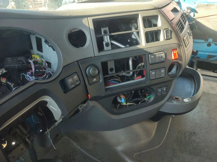 KABINA DAF XF FT 460 (2014-) 12.9 462KM