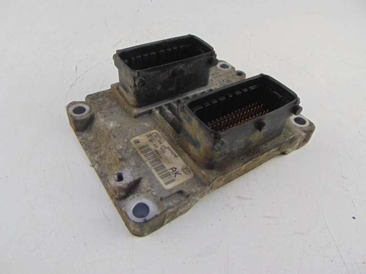 KOMPUTER STEROWNIK SILNIKA OPEL AGILA (2000-2007) 1.0 60KM 0261206273