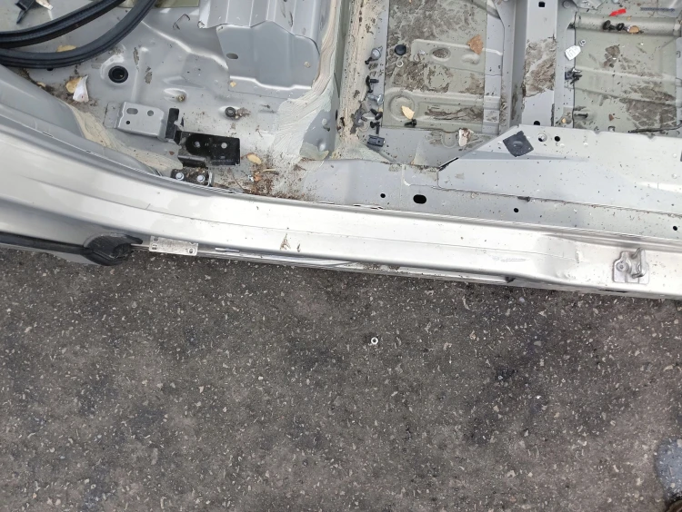 PRÓG PRAWY FORD B-MAX (2012-2017) 1.0 EcoBoost 120KM