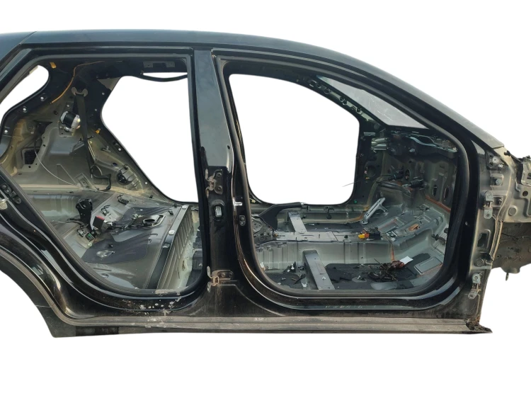 PRÓG PRAWY SŁUPEK ŚRODKOWY KIA STONIC (2017-2020) 1.4 16V 100KM
