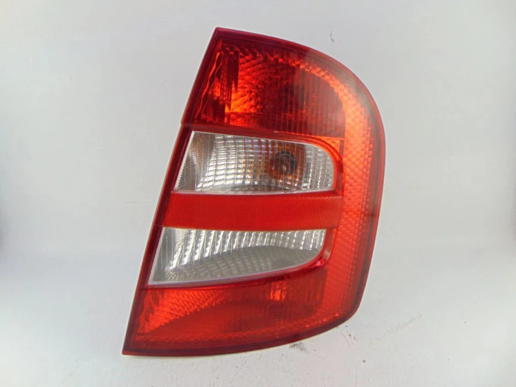 LAMPA PRAWY TYŁ SKODA FABIA I 6Y 1.2 6Y6945096B