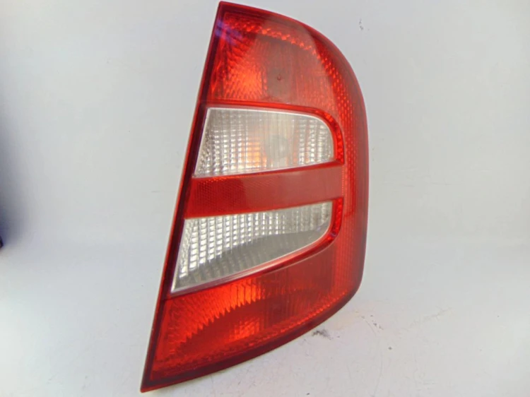 LAMPA PRAWY TYŁ SKODA FABIA I 6Y 1.2 6Y6945096B
