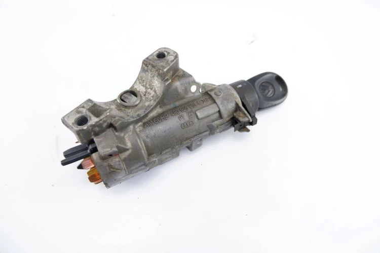 ZESTAW STARTOWY VOLKSWAGEN BORA (1998-2005) 1.9 TDI 038906012L