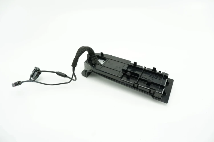 UCHWYT TELEFONU BMW E90 LIFT (2008-2011) 2.0 D 51167118054