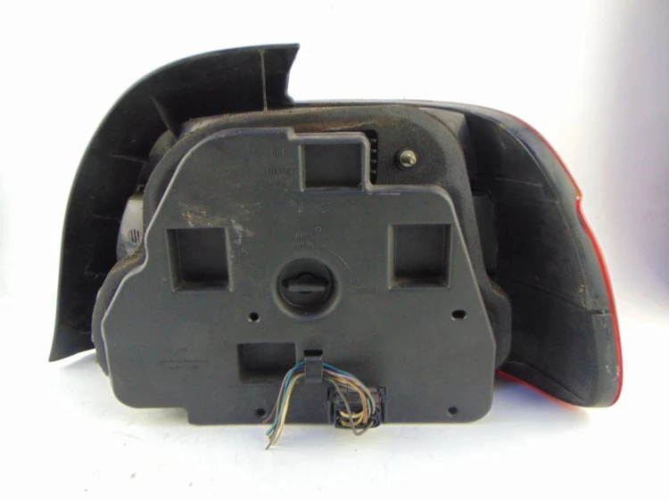 LAMPA LEWY TYŁ BMW E39 2.5