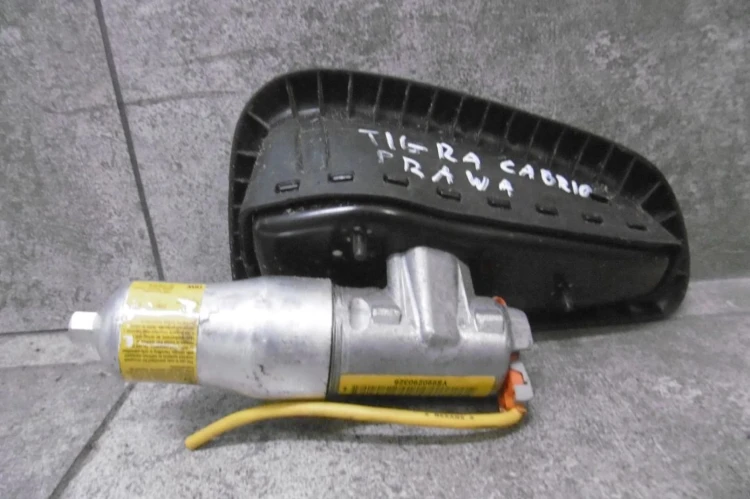 PODUSZKA FOTELA PRAWA OPEL TIGRA II (2004-2009)