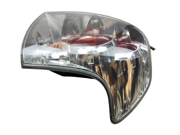 LAMPA PRAWY TYŁ TOYOTA COROLLA VERSO II (2004-2007) 2.0 D4D 116KM