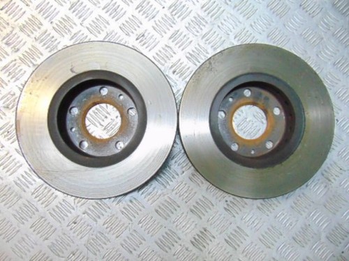TARCZE HAMULCOWE PRZÓD RENAULT MEGANE III (2008-2013) 1.6 16V